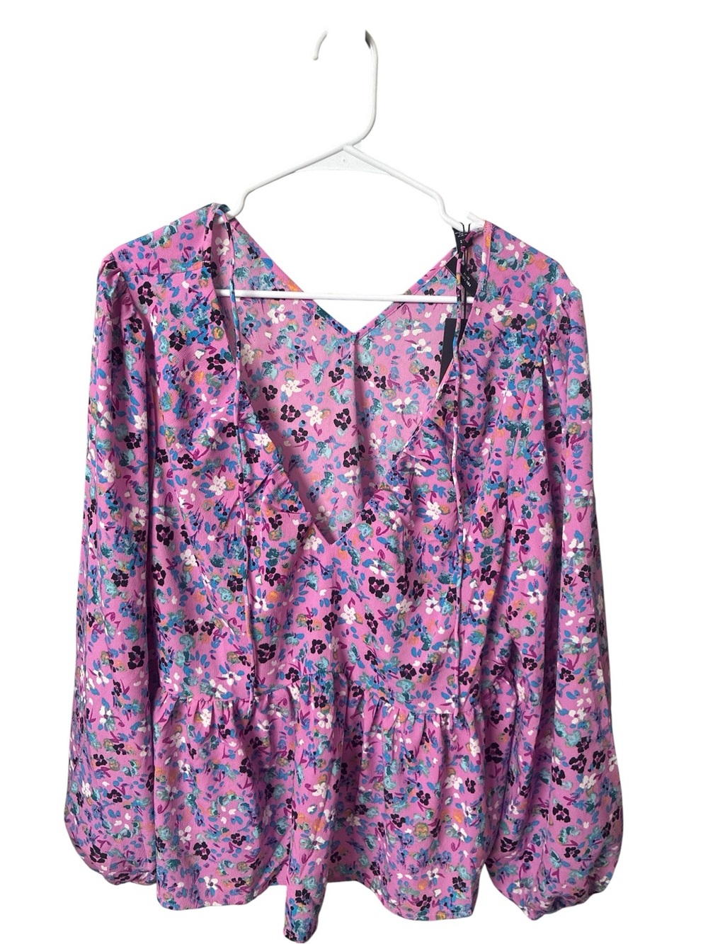 Vero Moda Floral Peplum V-Neck Top - Pink